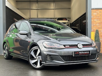 Used Volkswagen Golf 2017 for sale - 76476956: Photo