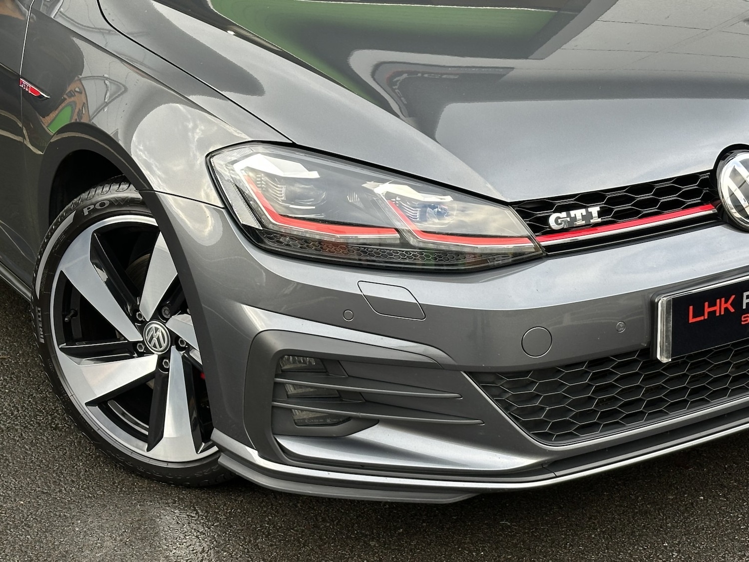 Used Volkswagen Golf 2017 for sale - 76476956: Photo 2