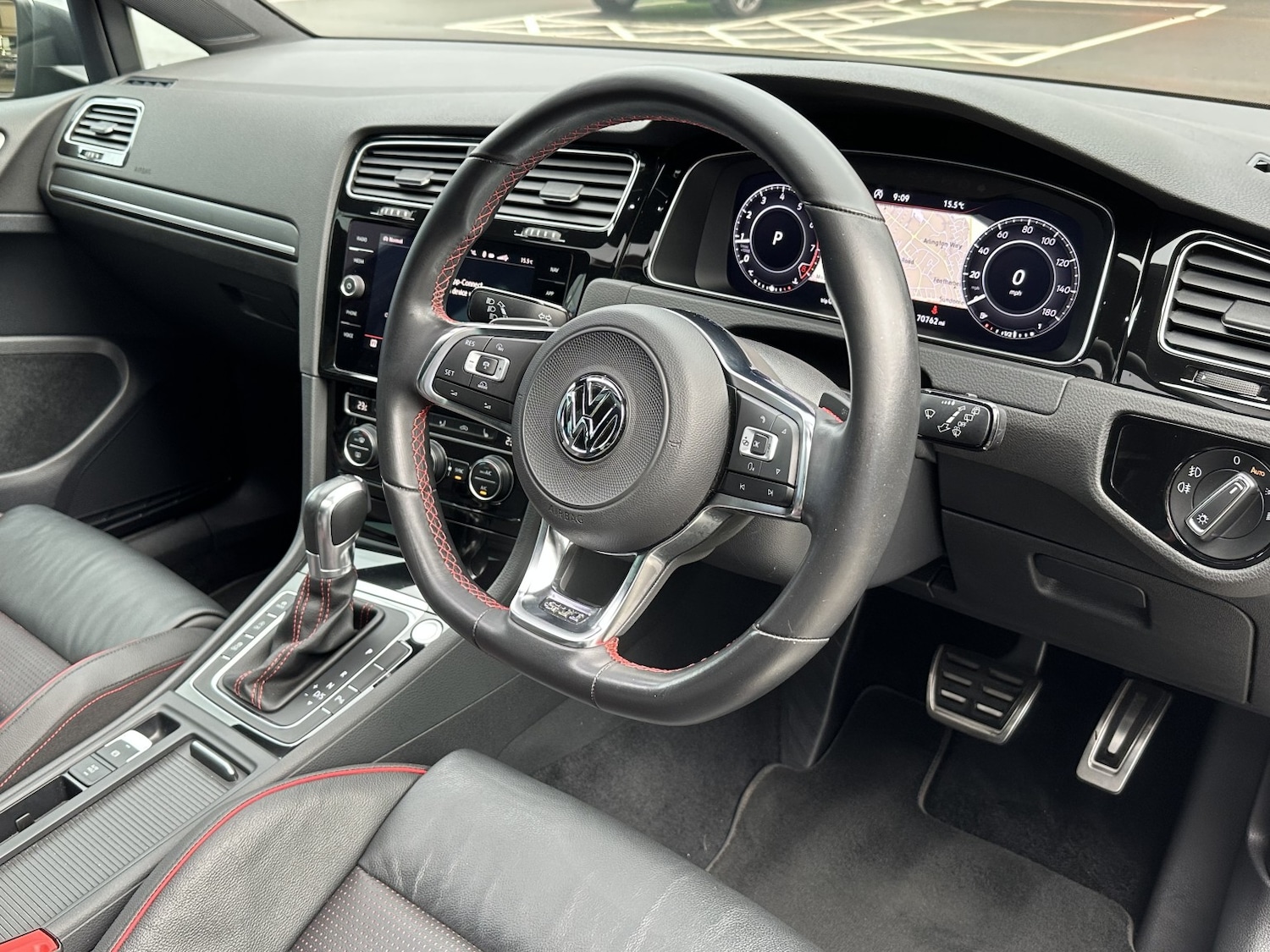 Used Volkswagen Golf 2017 for sale - 76476956: Photo 3