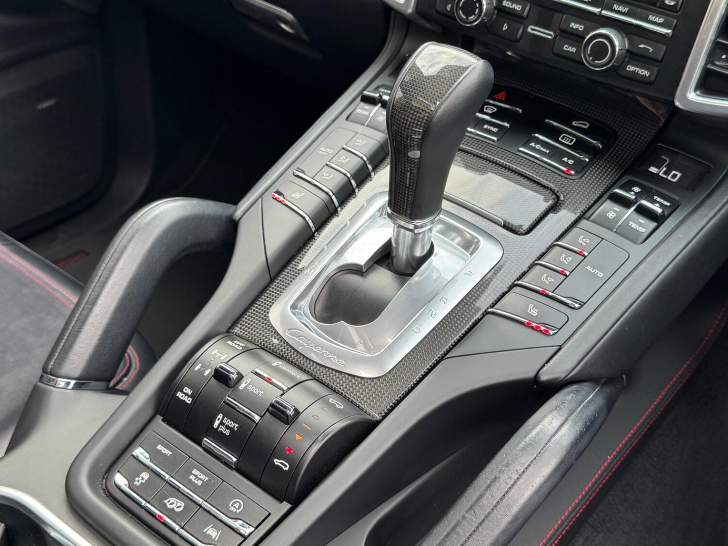 Used Porsche Cayenne 2015 for sale - 76794606: Photo 13