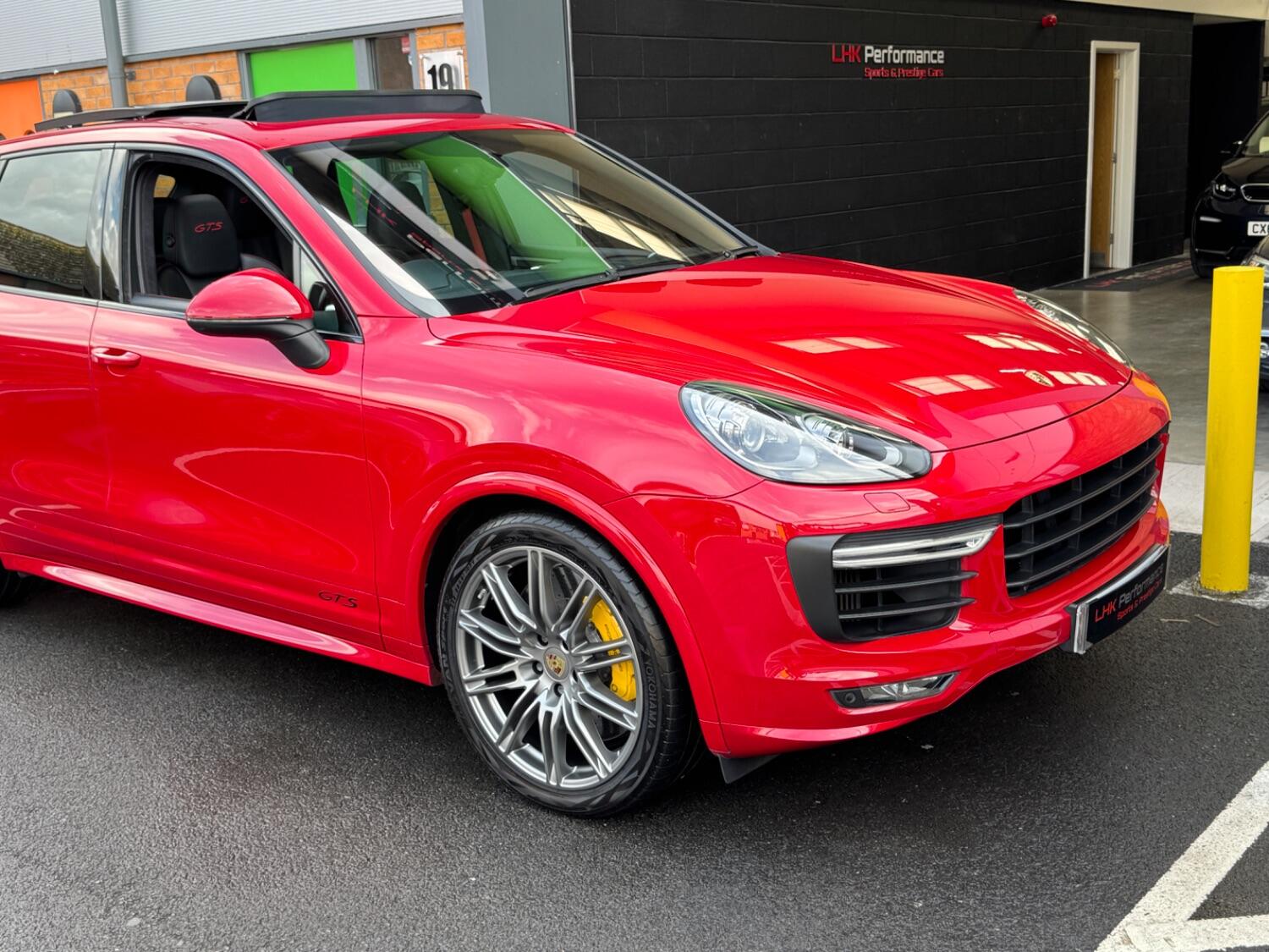 Used Porsche Cayenne 2015 for sale - 76794606: Photo 31