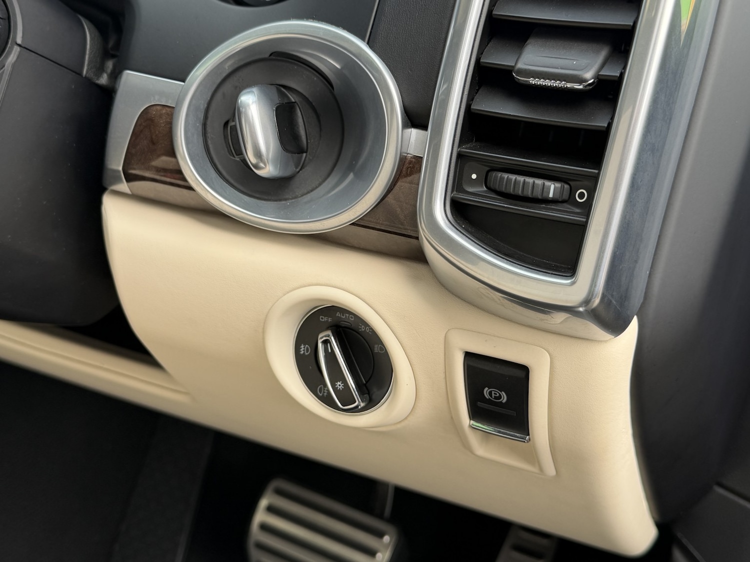 Used Porsche Cayenne 2016 for sale - 77707296: Photo 18