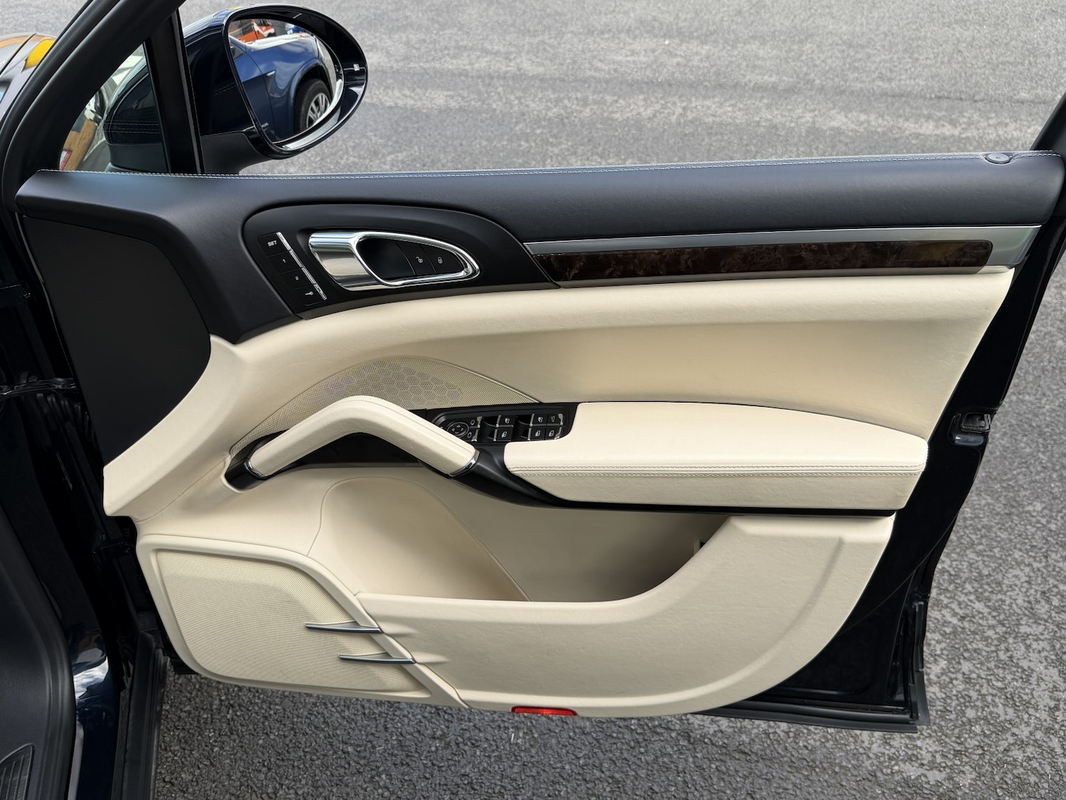 Used Porsche Cayenne 2016 for sale - 77707296: Photo 24