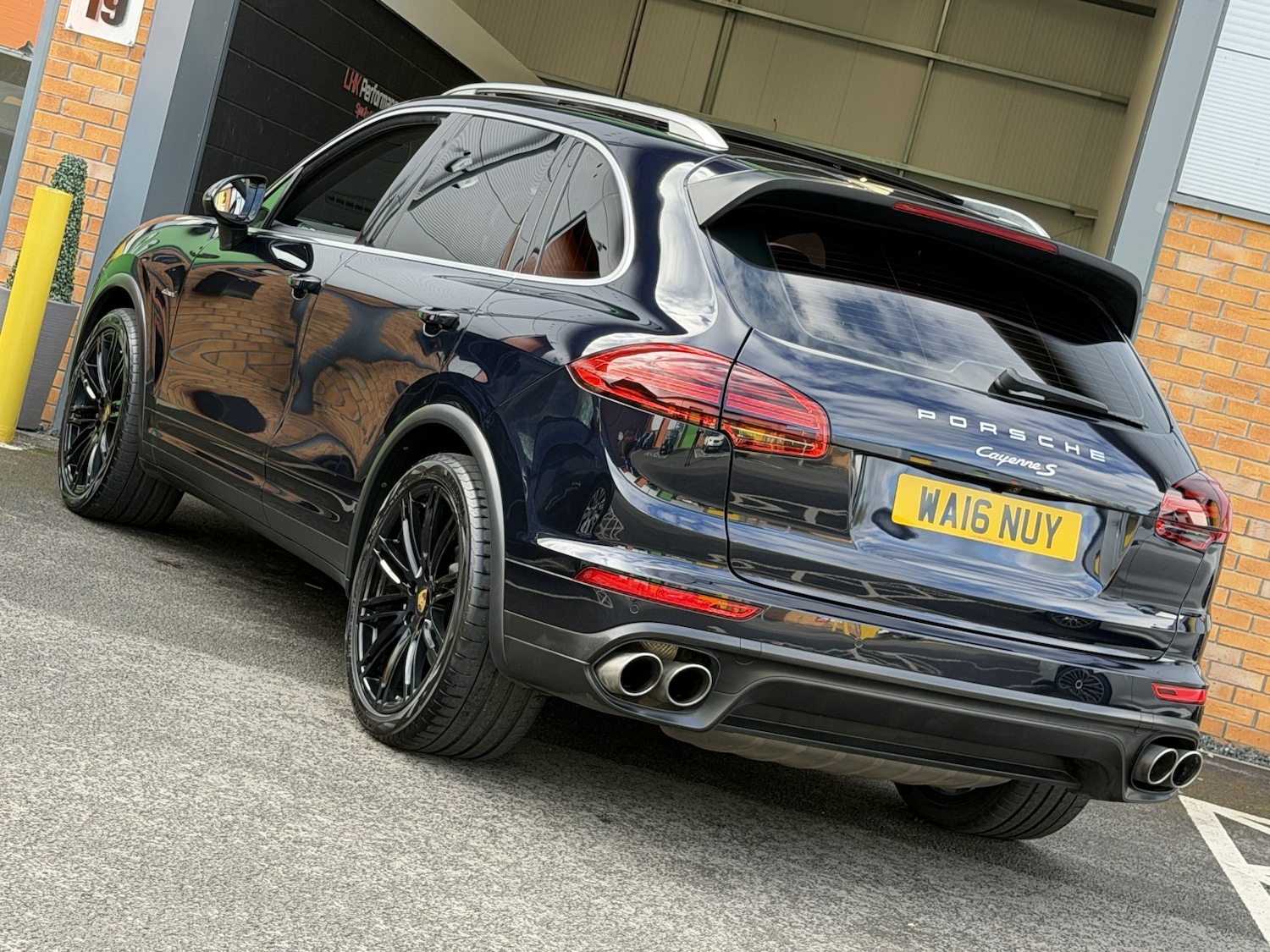 Used Porsche Cayenne 2016 for sale - 77707296: Photo 28