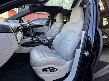 Used Porsche Cayenne 2019 for sale - 78571535: Photo