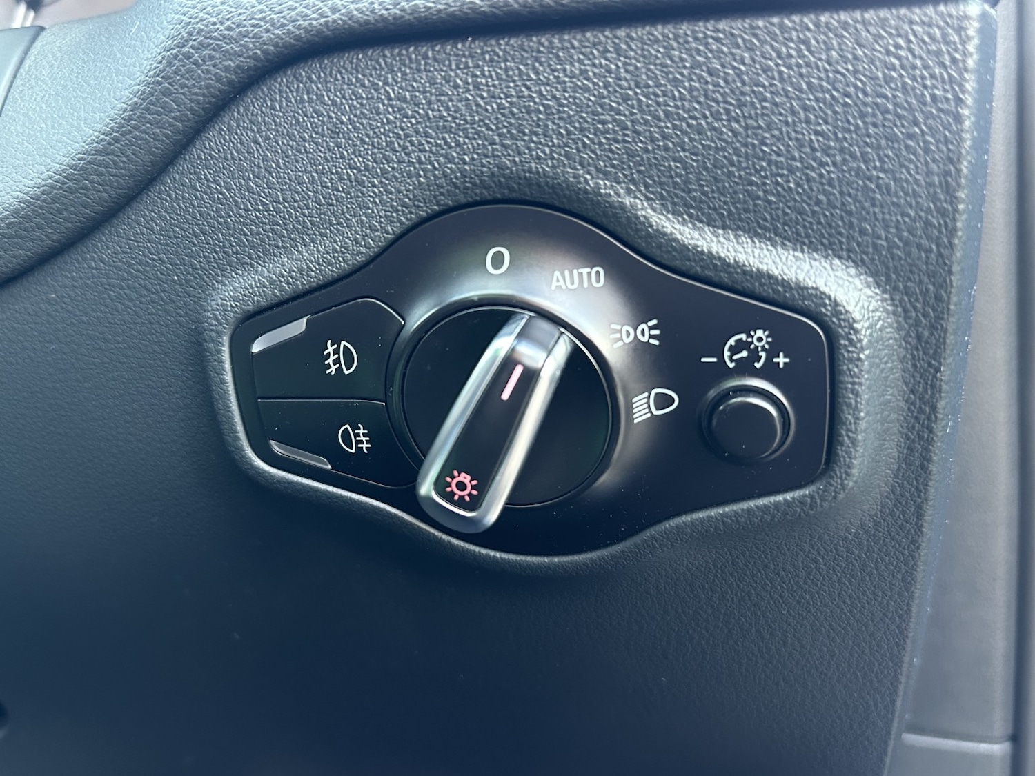 Used Audi Q5 2016 for sale - 77837032: Photo 32