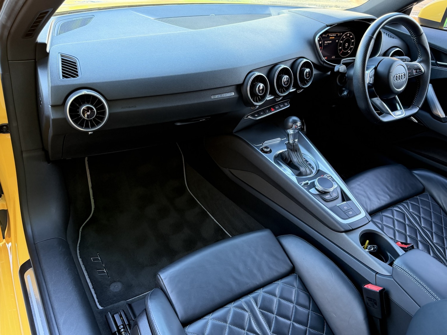 Used Audi TT 2015 for sale - 77162224: Photo 4