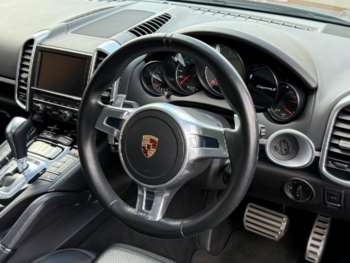 Used Porsche Cayenne 2013 for sale - 75223226: Photo