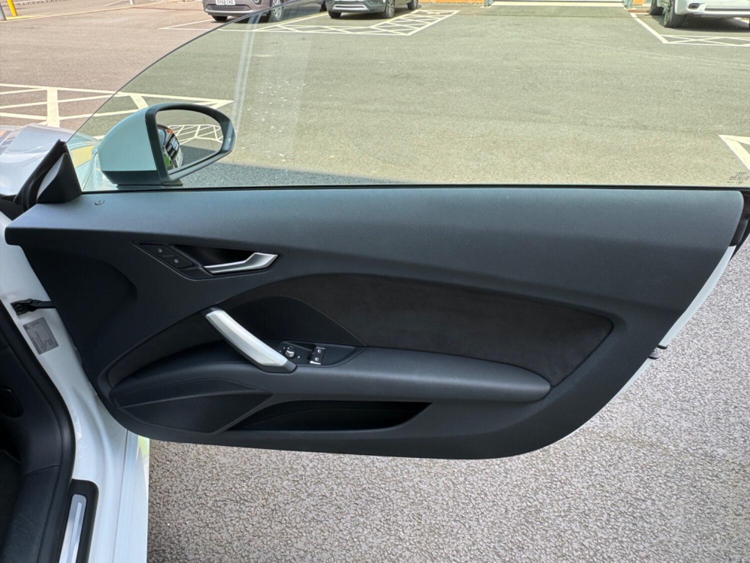 Used Audi TT 2017 for sale - 76693038: Photo 18