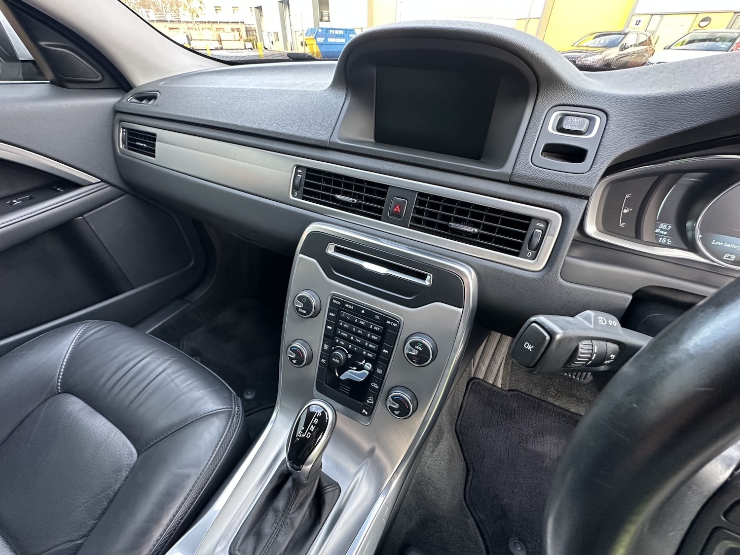 Used Volvo XC70 2014 for sale - 76571076: Photo 10