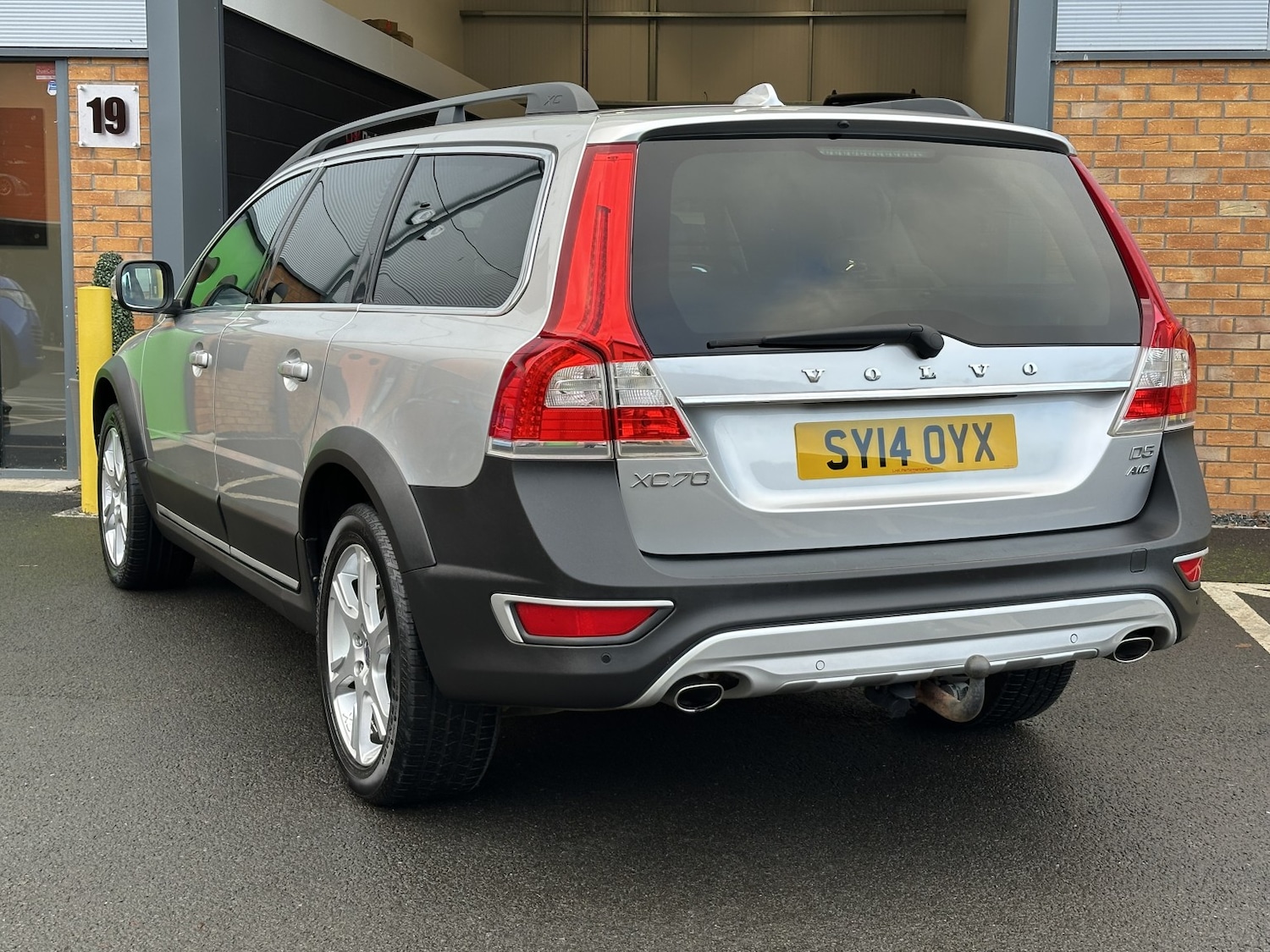 Used Volvo XC70 2014 for sale - 76571076: Photo 29