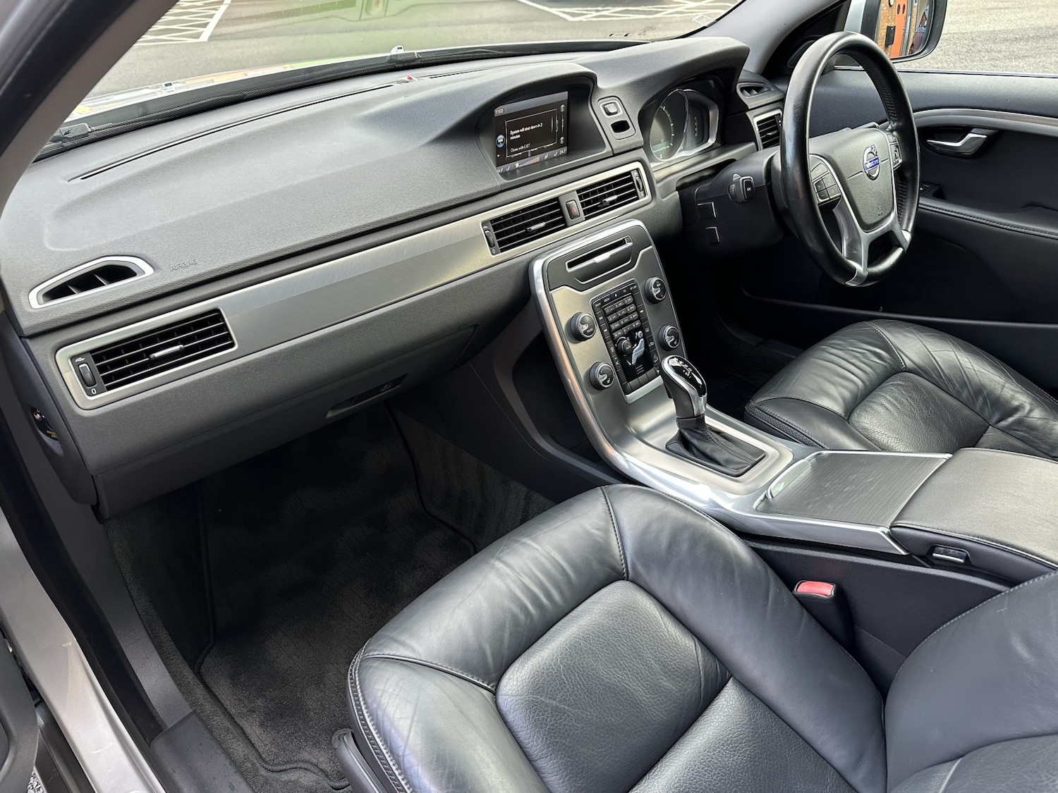 Used Volvo XC70 2014 for sale - 76571076: Photo 4