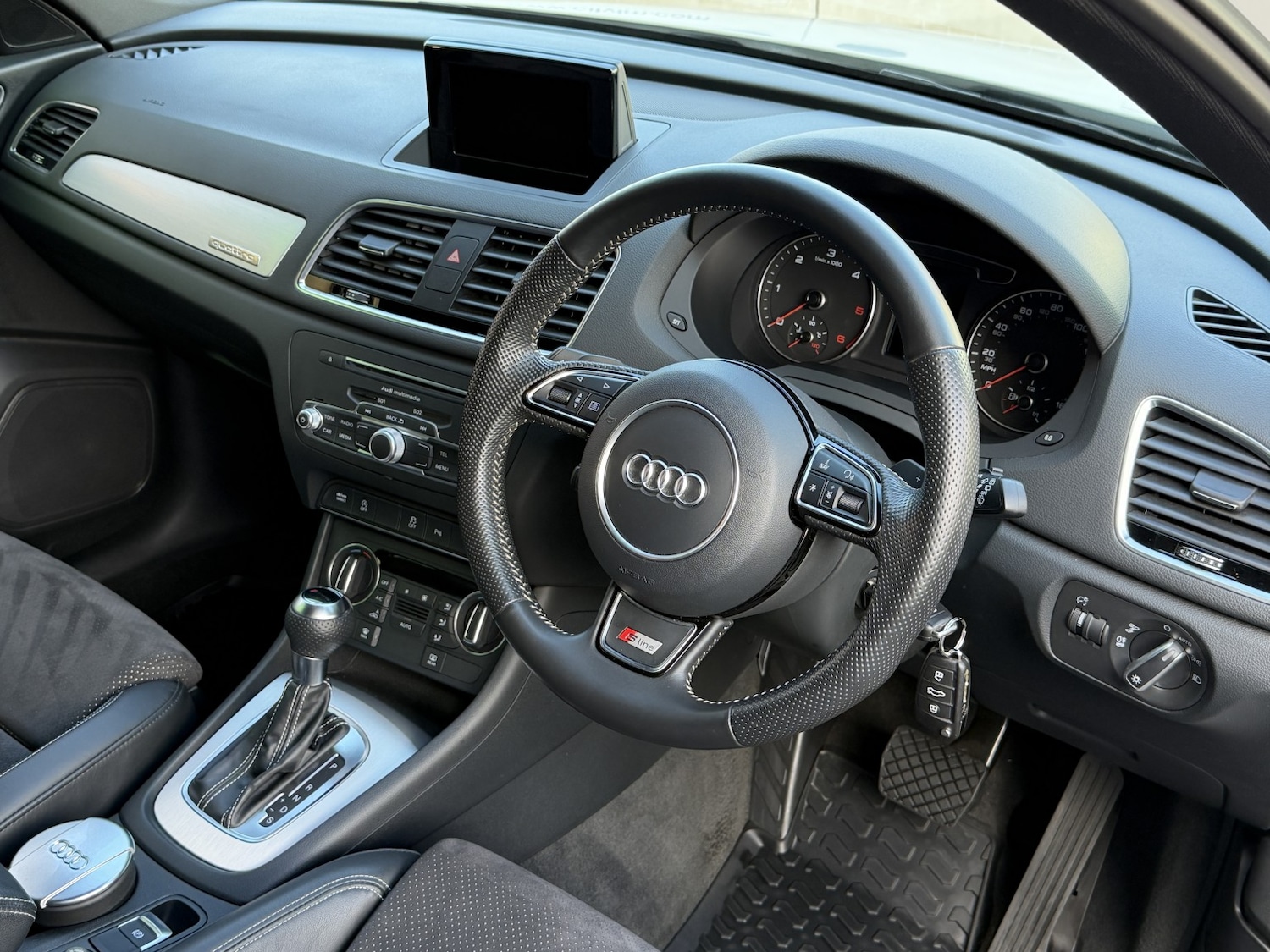 Used Audi Q3 2016 for sale - 77837008: Photo 3