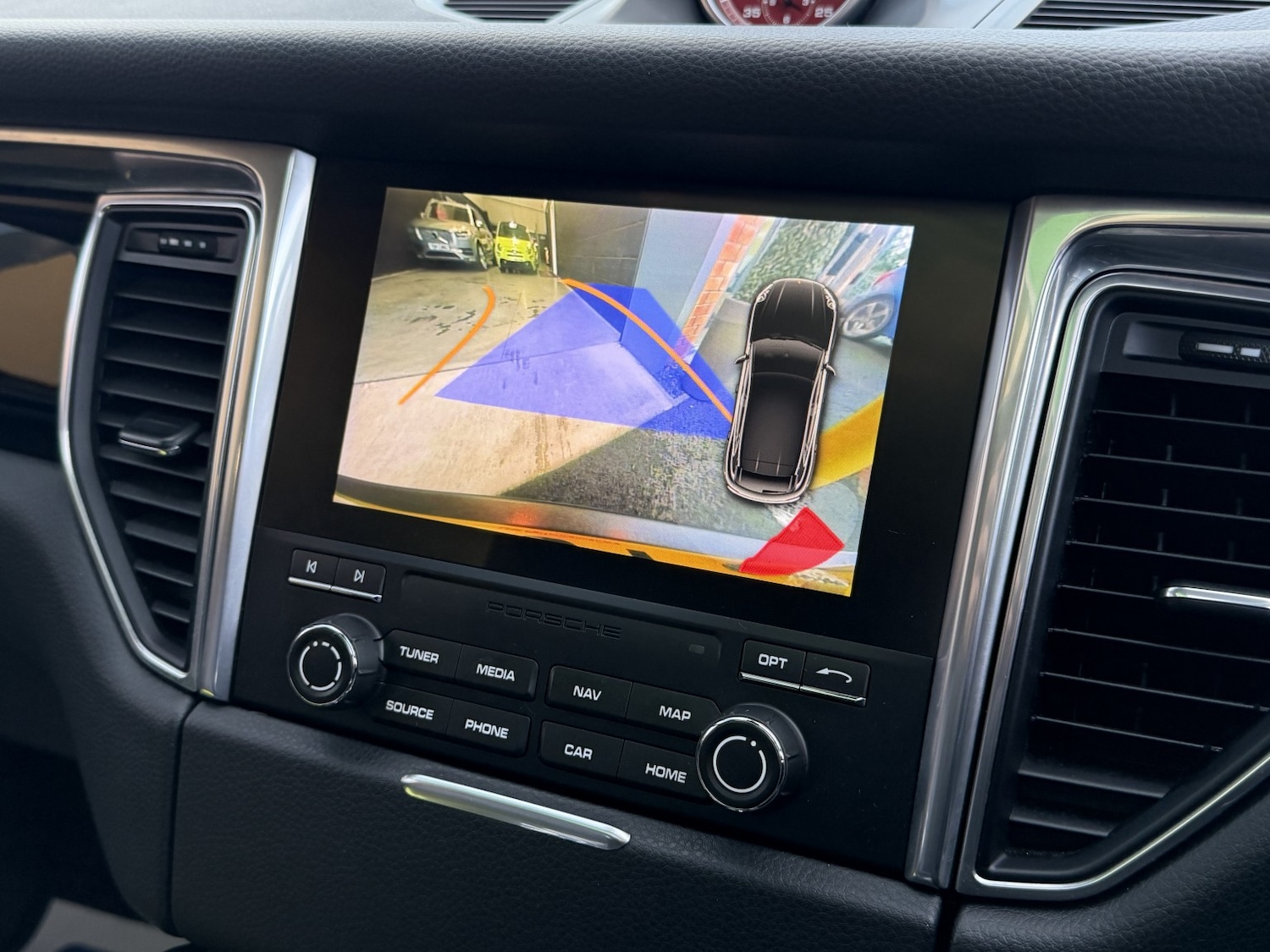 Used Porsche Macan 2016 for sale - 77189233: Photo 11