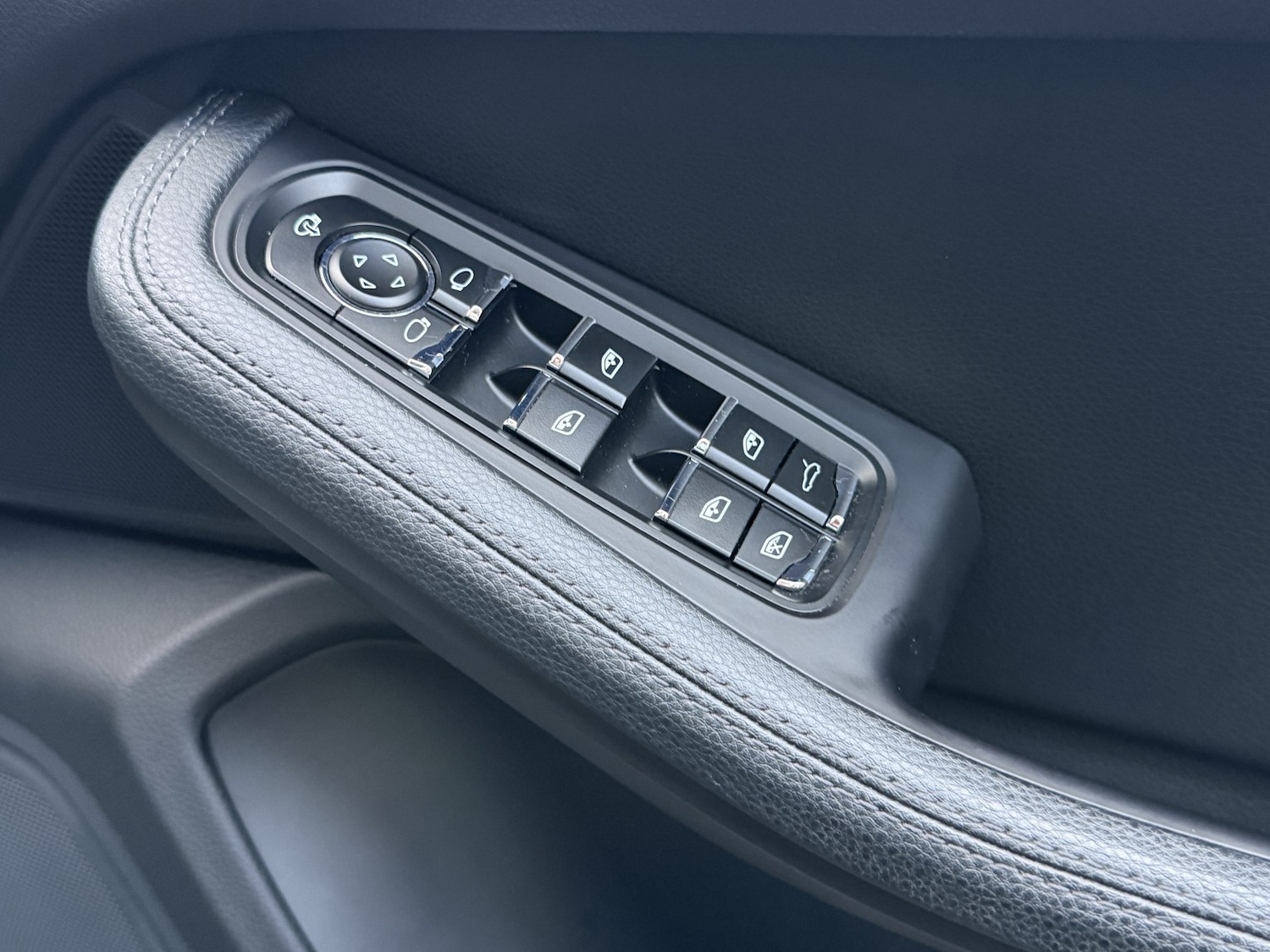 Used Porsche Macan 2016 for sale - 77189233: Photo 19