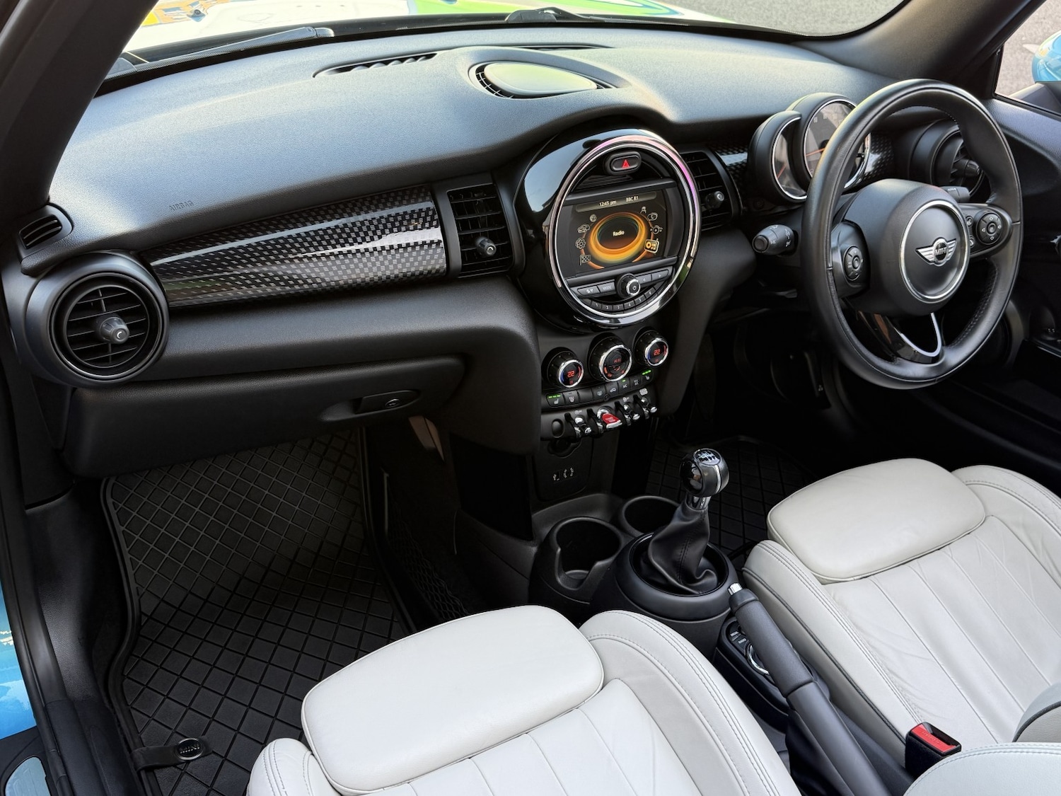 Used MINI Convertible 2017 for sale - 77977172: Photo 4