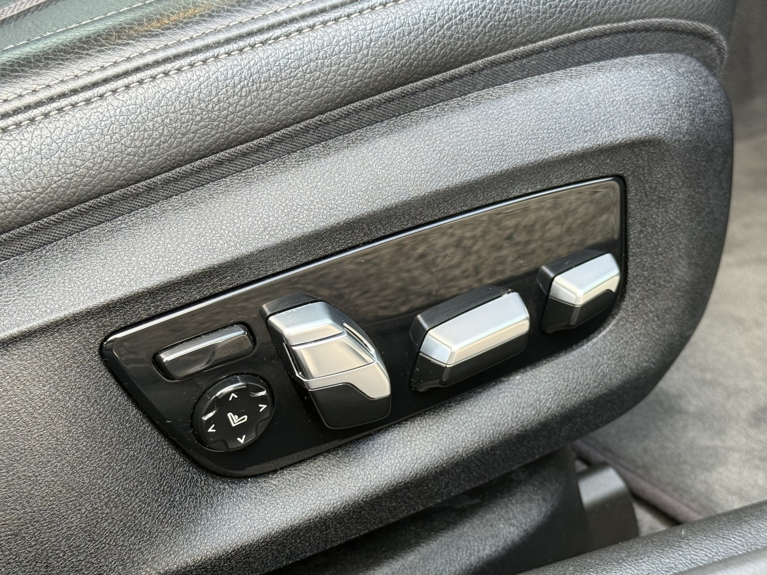 Used BMW 5 Series 2018 for sale - 77237035: Photo 33