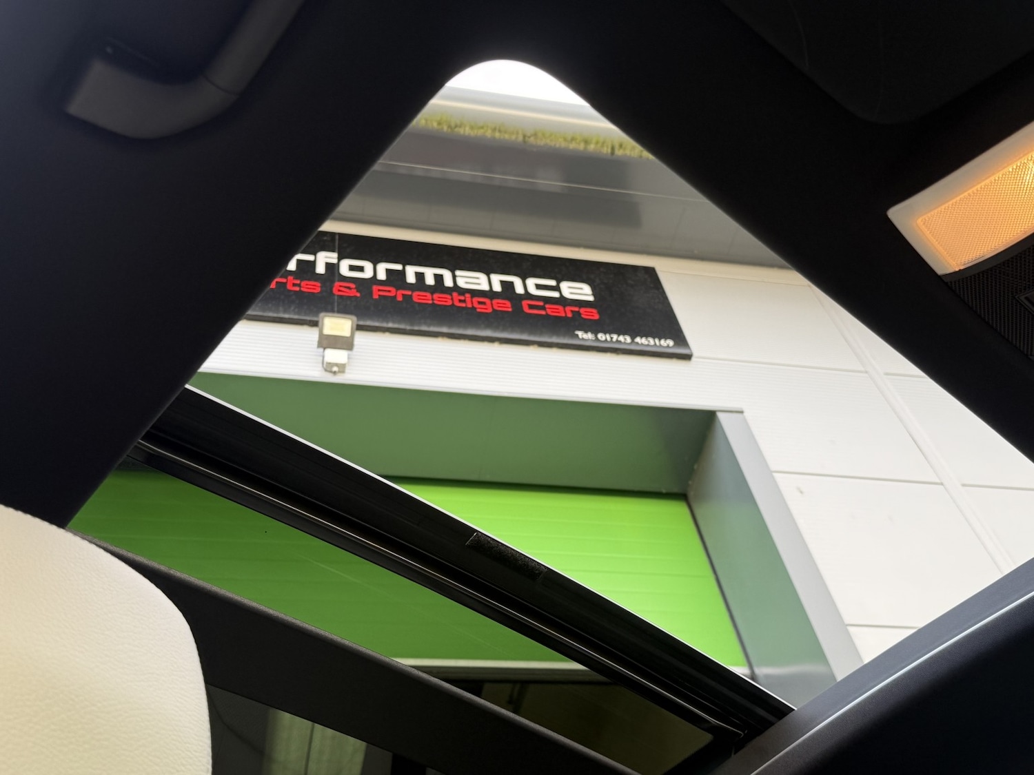 Used Mercedes-Benz E Class 2015 for sale - 77008092: Photo 16