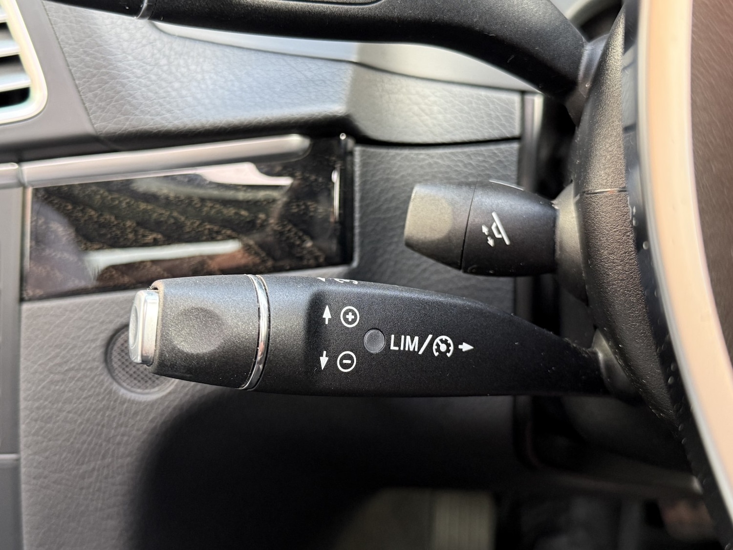 Used Mercedes-Benz E Class 2015 for sale - 77008092: Photo 26