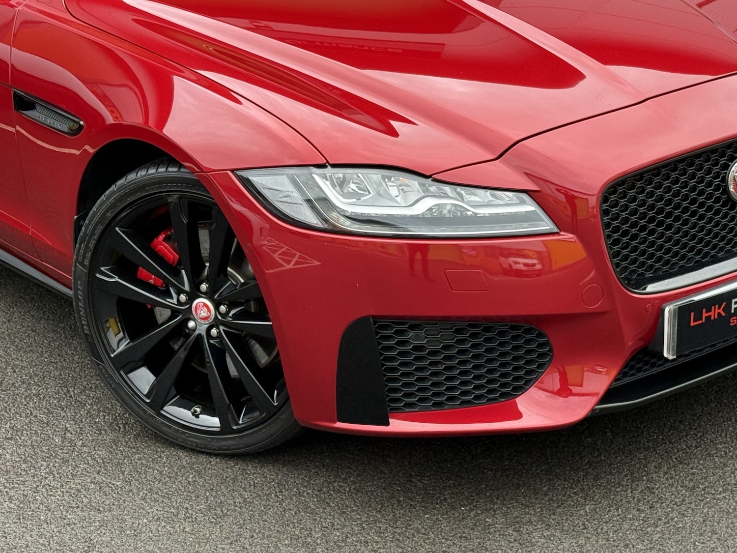 Used Jaguar XF 2016 for sale - 77562554: Photo 2