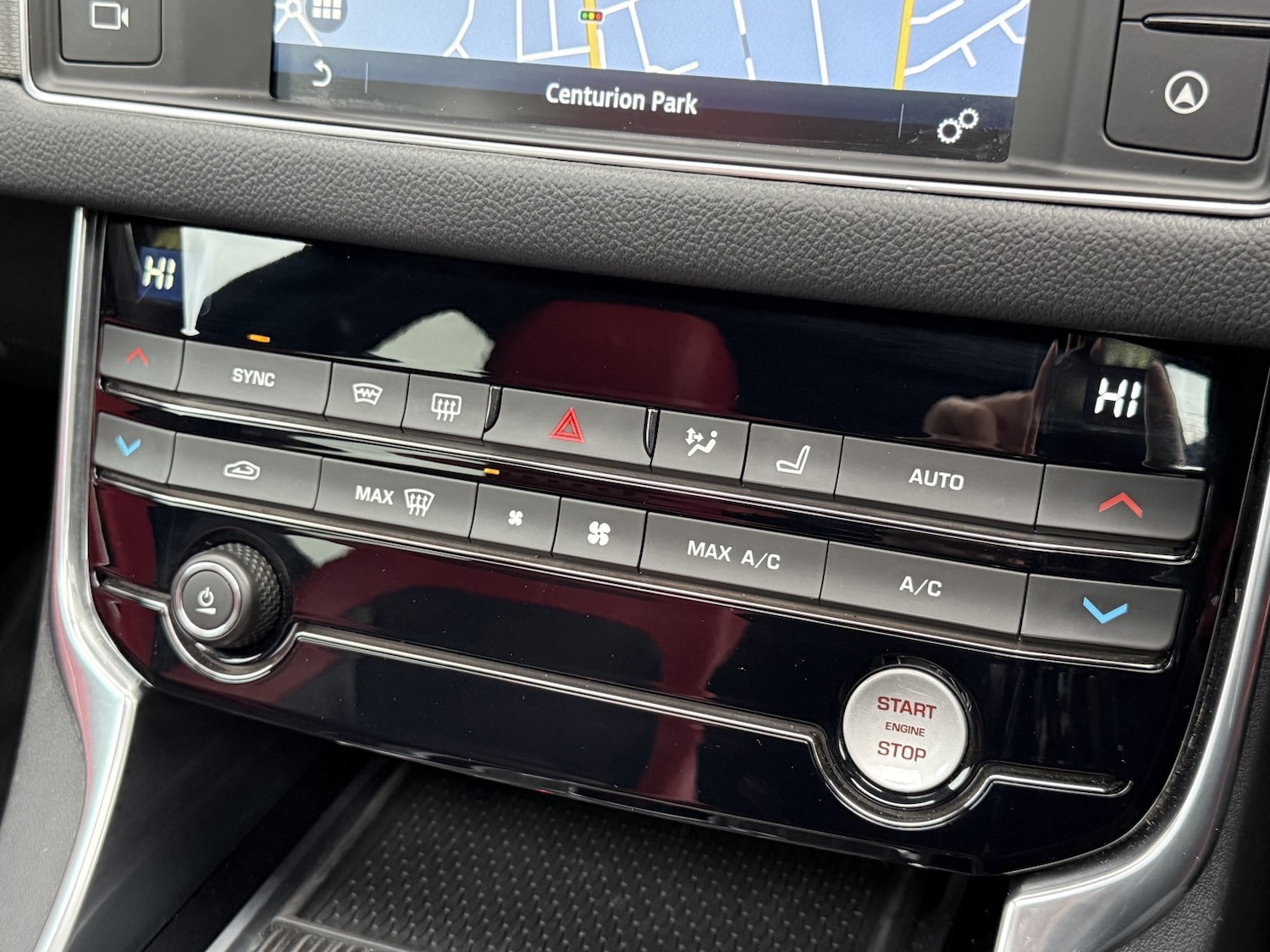 Used Jaguar XF 2016 for sale - 77562554: Photo 26