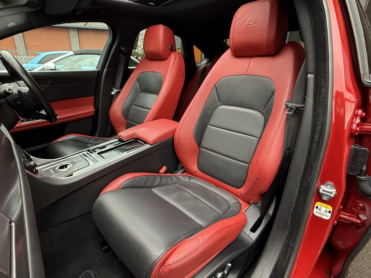 Used Jaguar XF 2016 for sale - 77562554: Photo 5