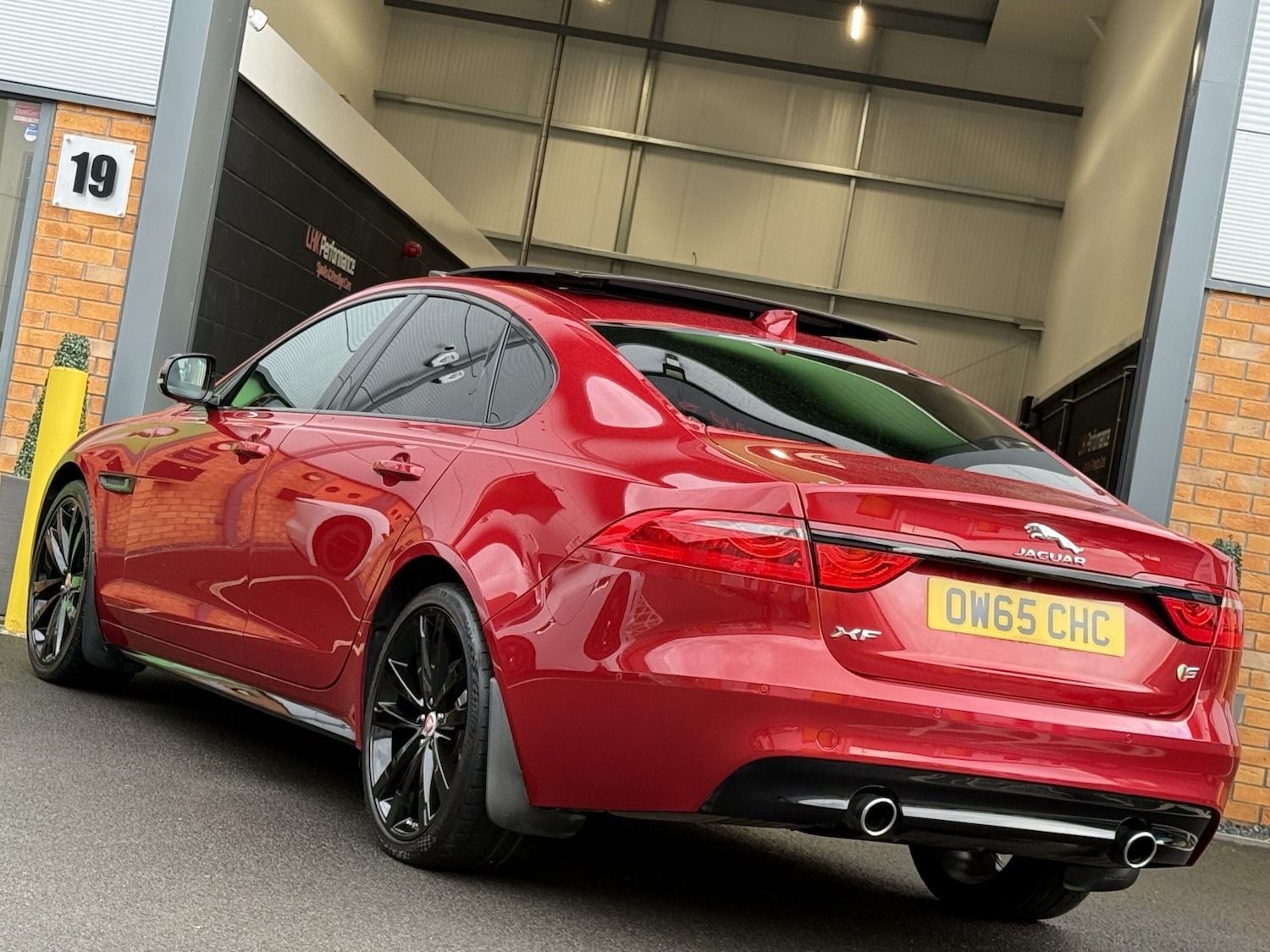 Used Jaguar XF 2016 for sale - 77562554: Photo 8