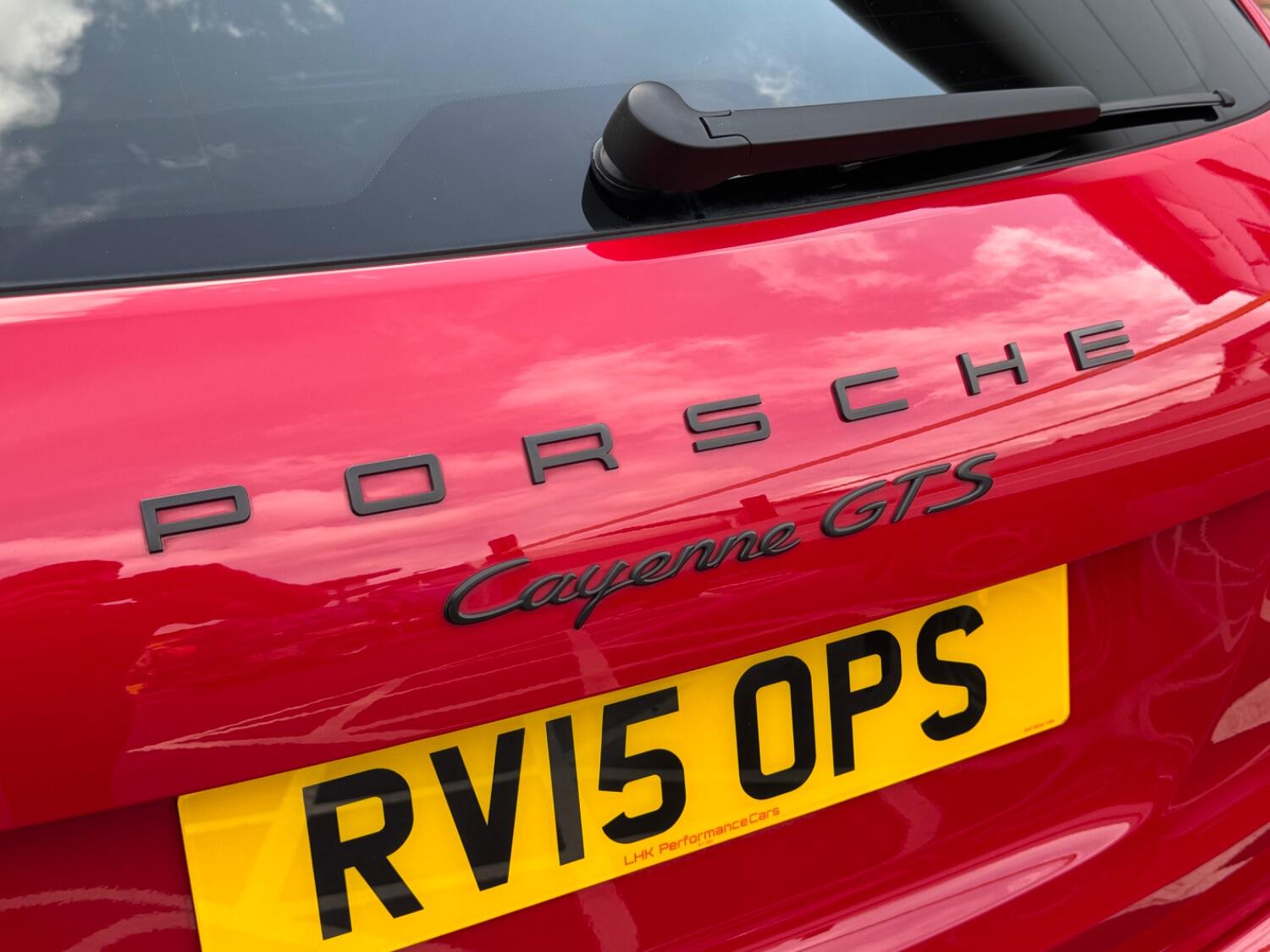 Used Porsche Cayenne 2015 for sale - 76319464: Photo 29