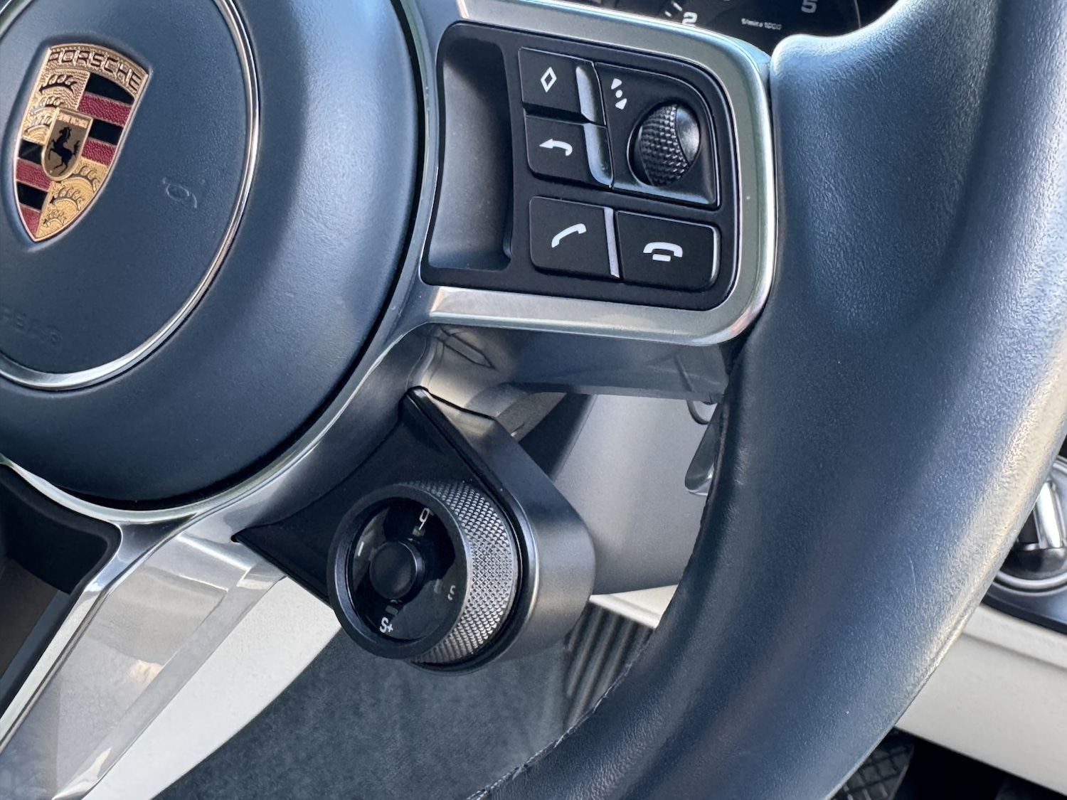 Used Porsche Cayenne 2019 for sale - 77766344: Photo 18