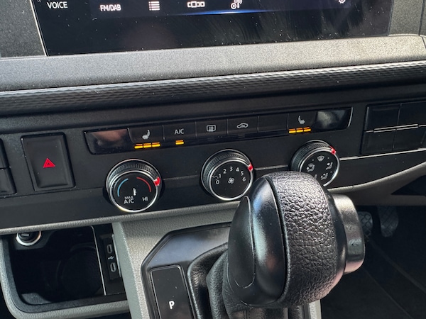 Used Volkswagen Transporter Shuttle 2020 for sale - 76172250: Photo 24