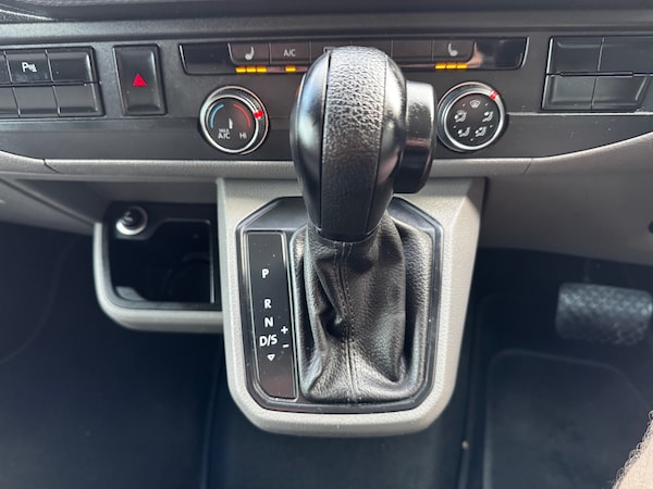 Used Volkswagen Transporter Shuttle 2020 for sale - 76172250: Photo 29