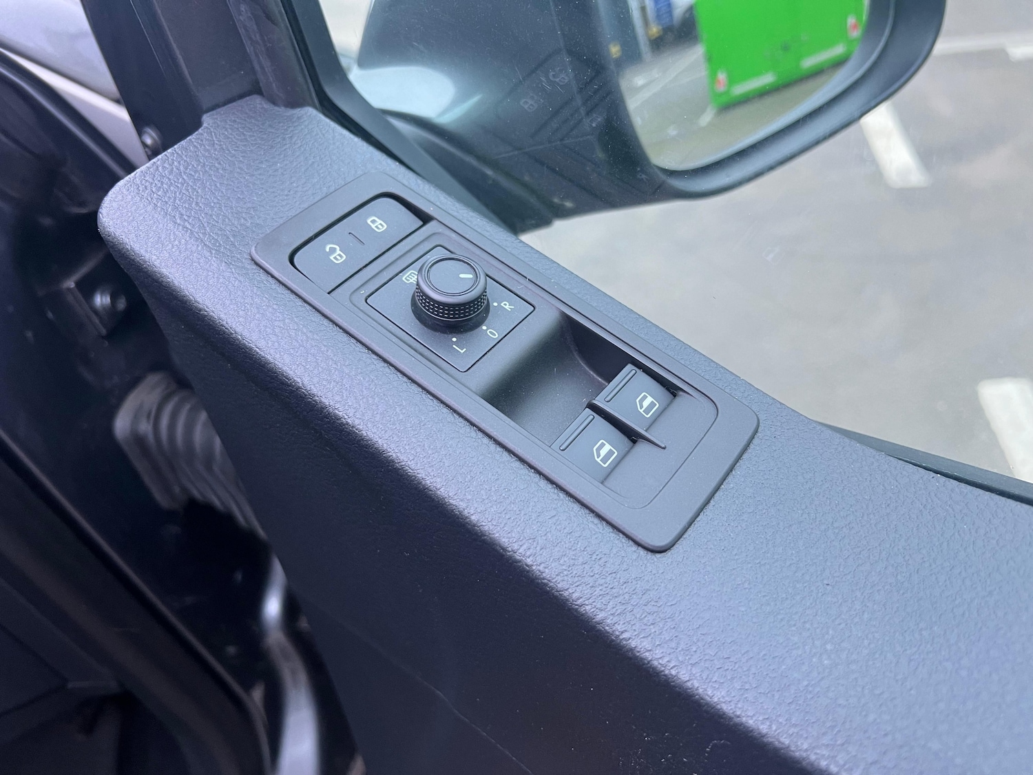 Used Volkswagen Transporter Shuttle 2019 for sale - 77373141: Photo 14