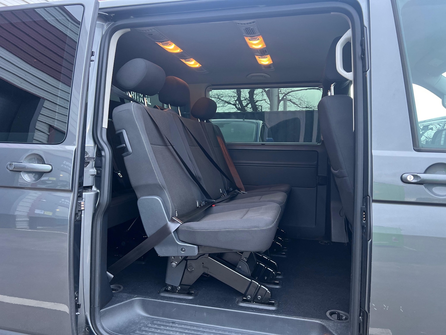 Used Volkswagen Transporter Shuttle 2019 for sale - 77373141: Photo 24