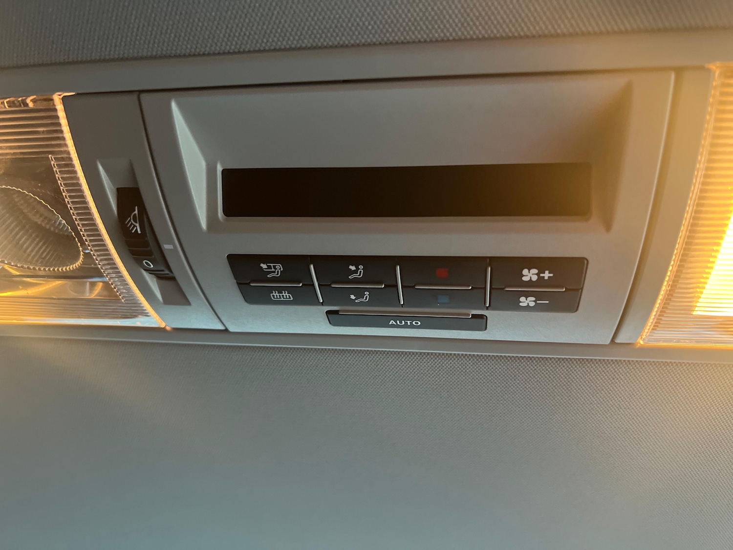 Used Volkswagen Transporter Shuttle 2019 for sale - 77373141: Photo 35