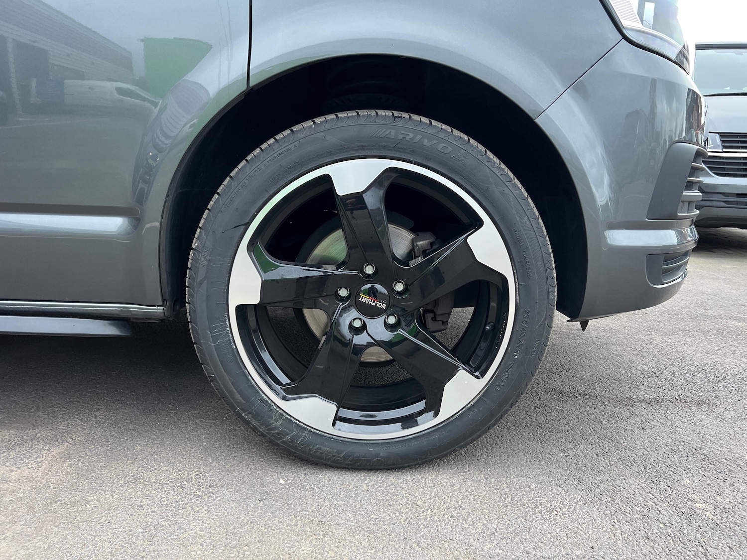 Used Volkswagen Transporter Shuttle 2019 for sale - 77373141: Photo 6