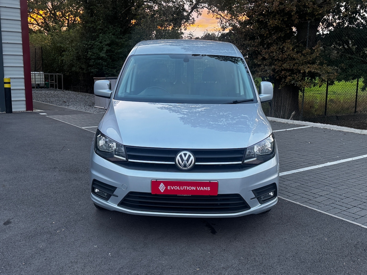 Used Volkswagen Caddy 2018 for sale - 76391577: Photo 2