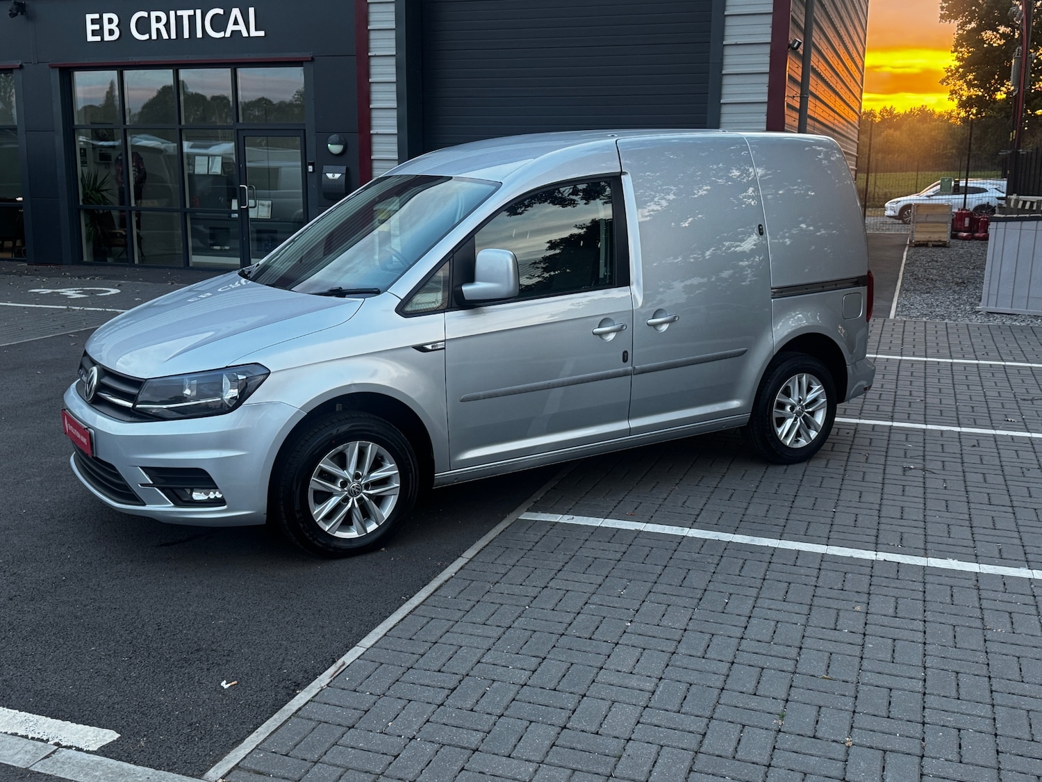 Used Volkswagen Caddy 2018 for sale - 76391577: Photo 3