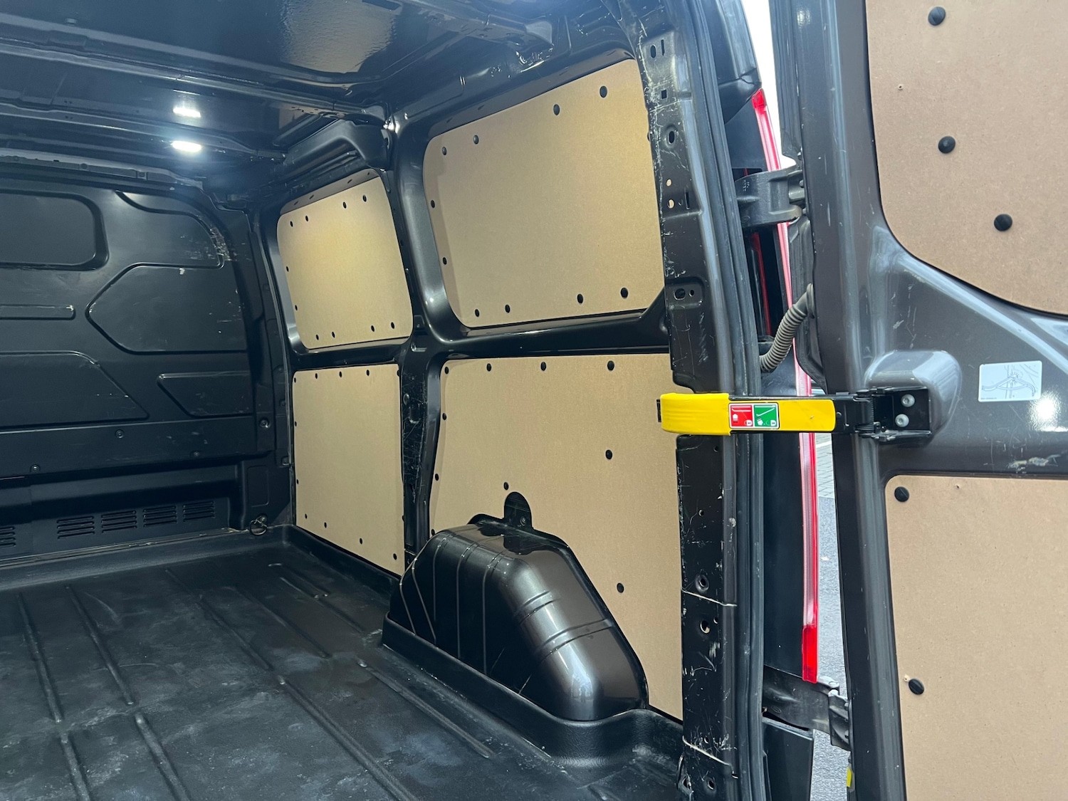 Used Ford Transit Custom 2020 for sale - 77270689: Photo 30