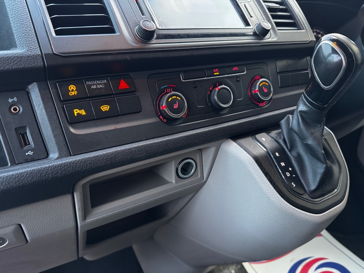 Used Volkswagen Transporter 2019 for sale - 77676543: Photo 14