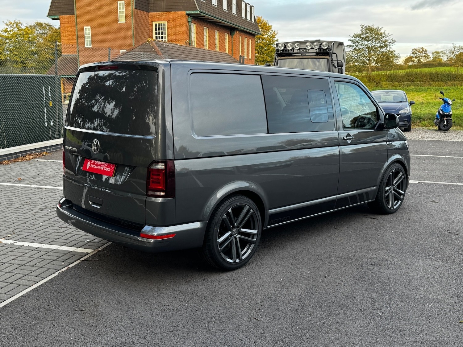 Used Volkswagen Transporter 2019 for sale - 77676543: Photo 6