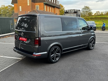 Used Volkswagen Transporter 2019 for sale - 77179966: Photo