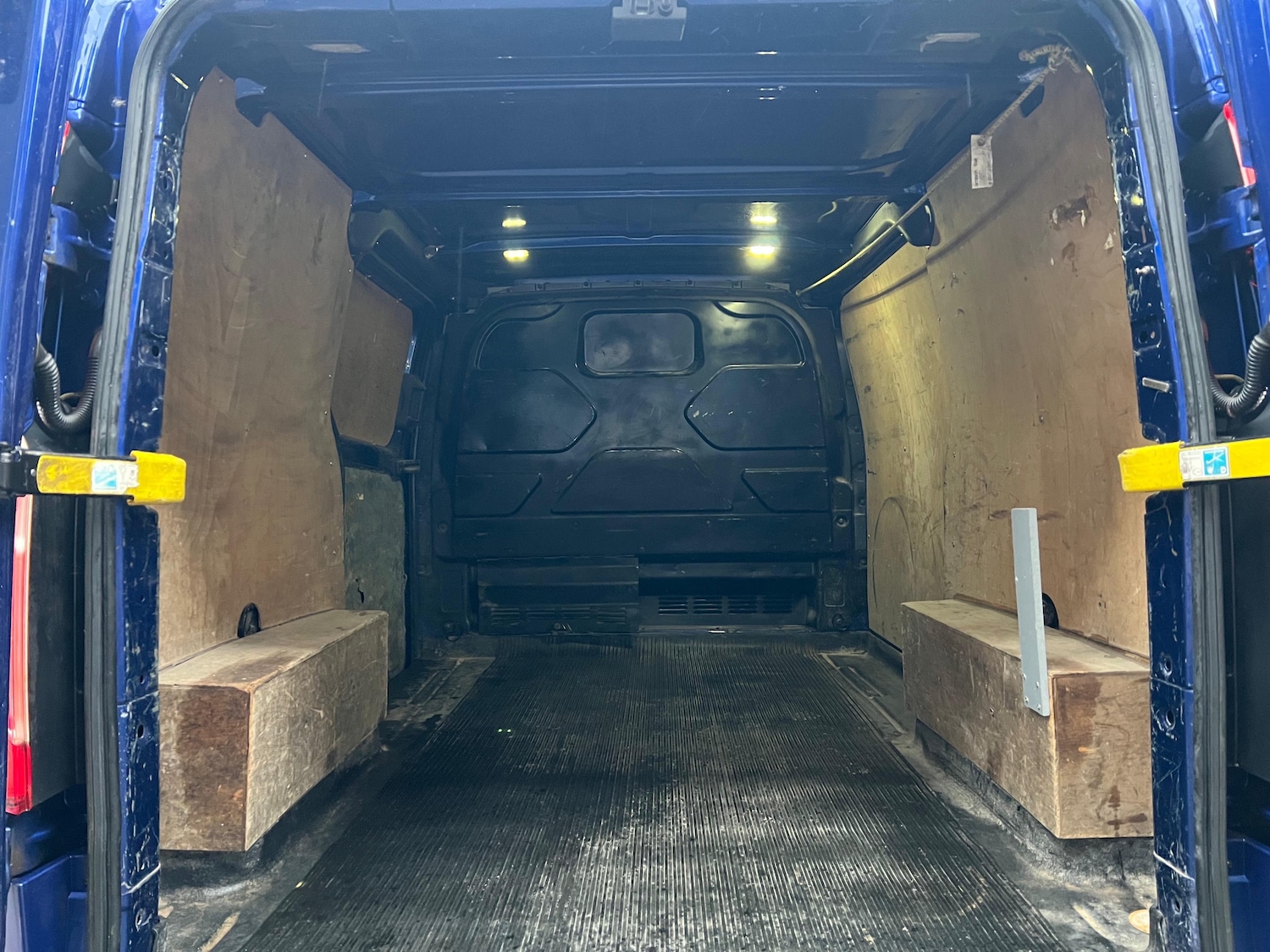 Used Ford Transit Custom 2015 for sale - 77631396: Photo 25