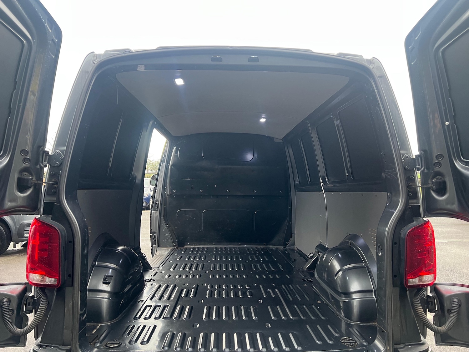 Used Volkswagen Transporter 2020 for sale - 77408907: Photo 22