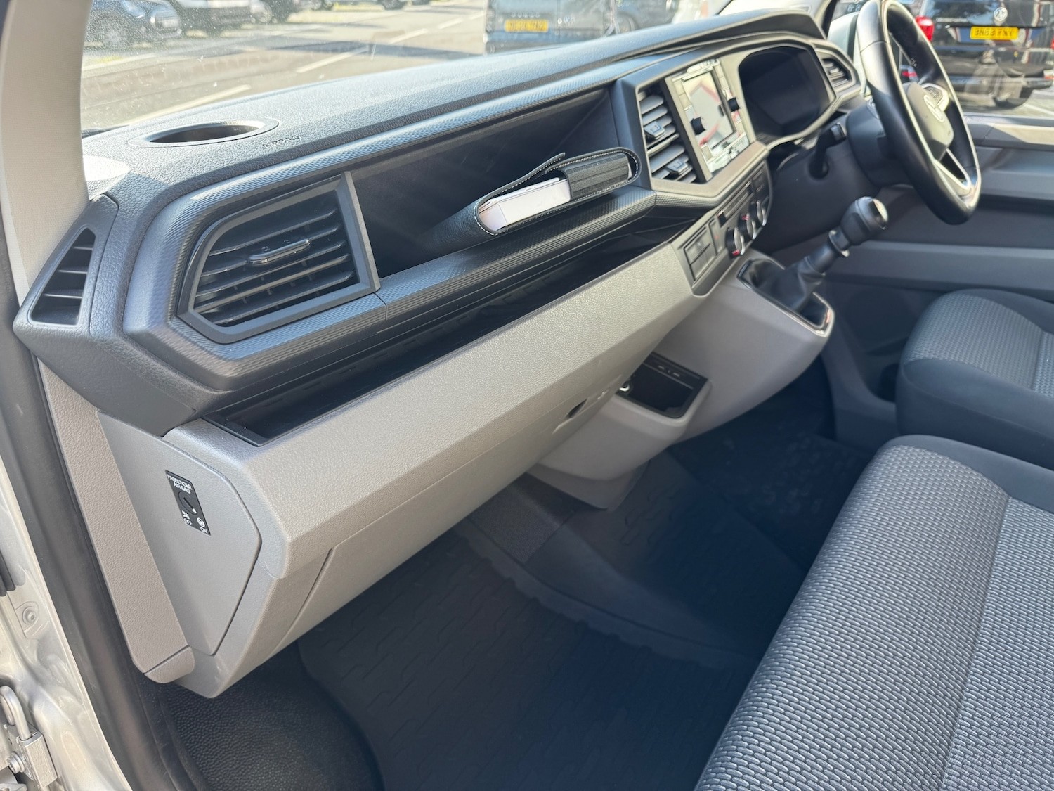 Used Volkswagen Transporter 2022 for sale - 77270688: Photo 41