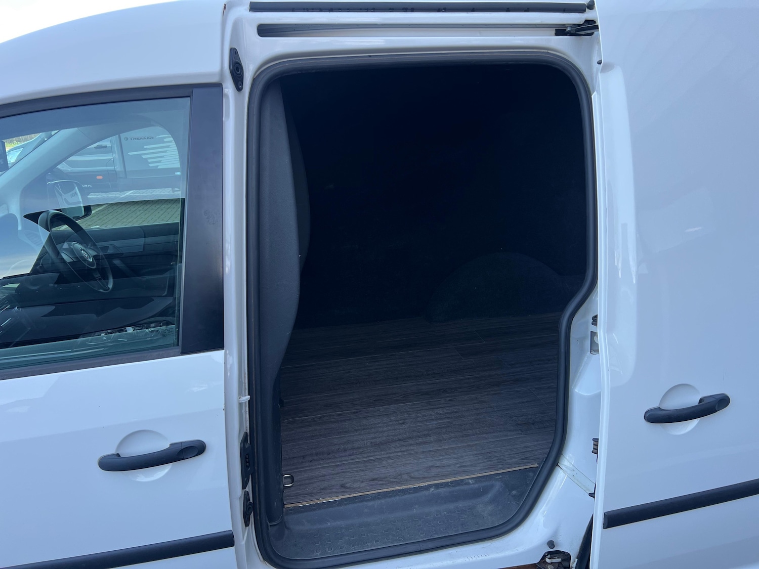 Used Volkswagen Caddy 2013 for sale - 77935529: Photo 25