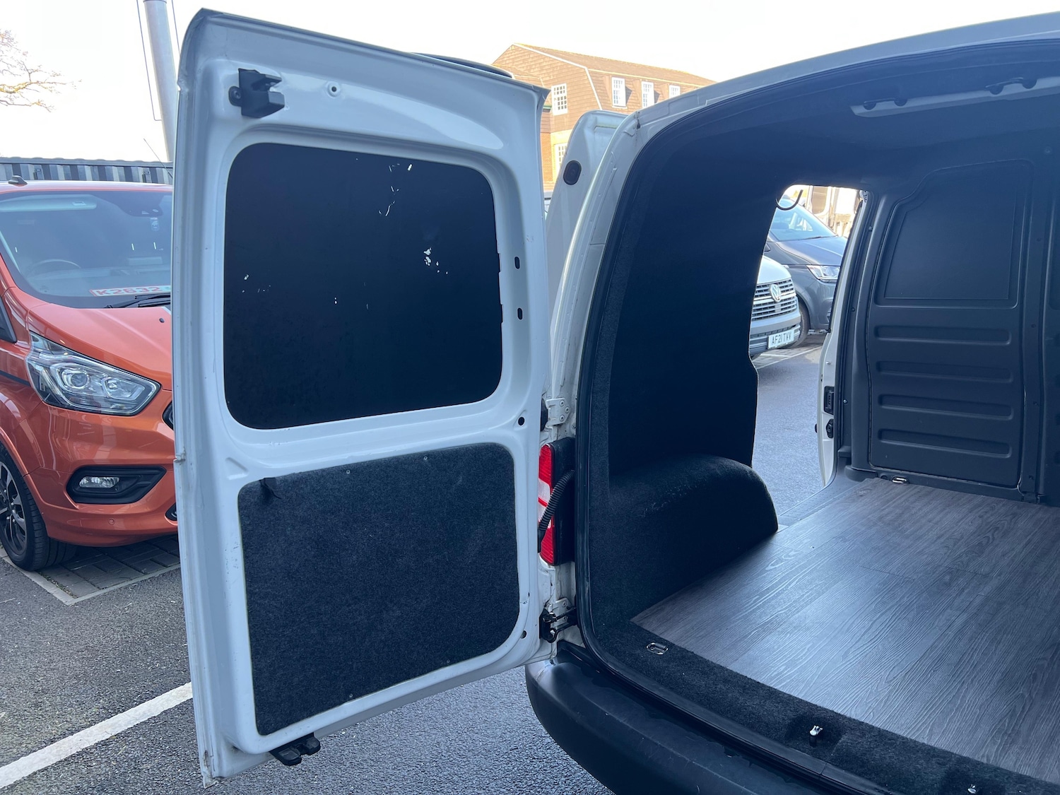 Used Volkswagen Caddy 2013 for sale - 77935529: Photo 27