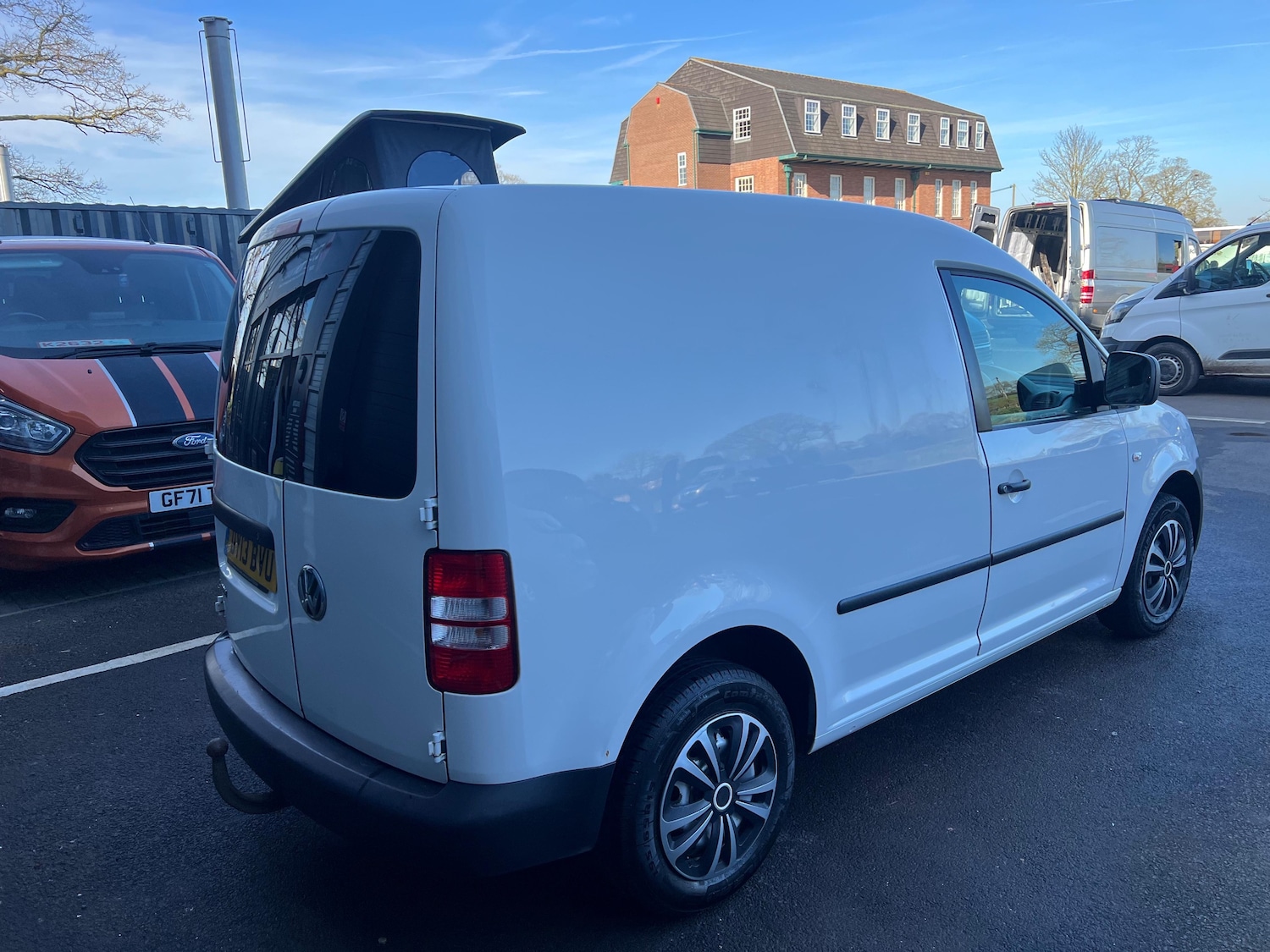 Used Volkswagen Caddy 2013 for sale - 77935529: Photo 4