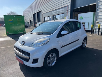 Used Peugeot 107 2010 for sale - 77730052: Photo