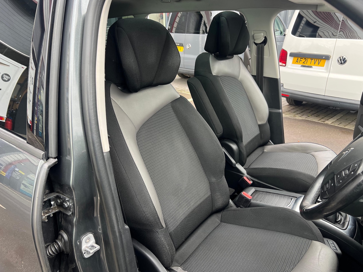 Used Citroen Grand C4 Picasso 2015 for sale - 77927528: Photo 11