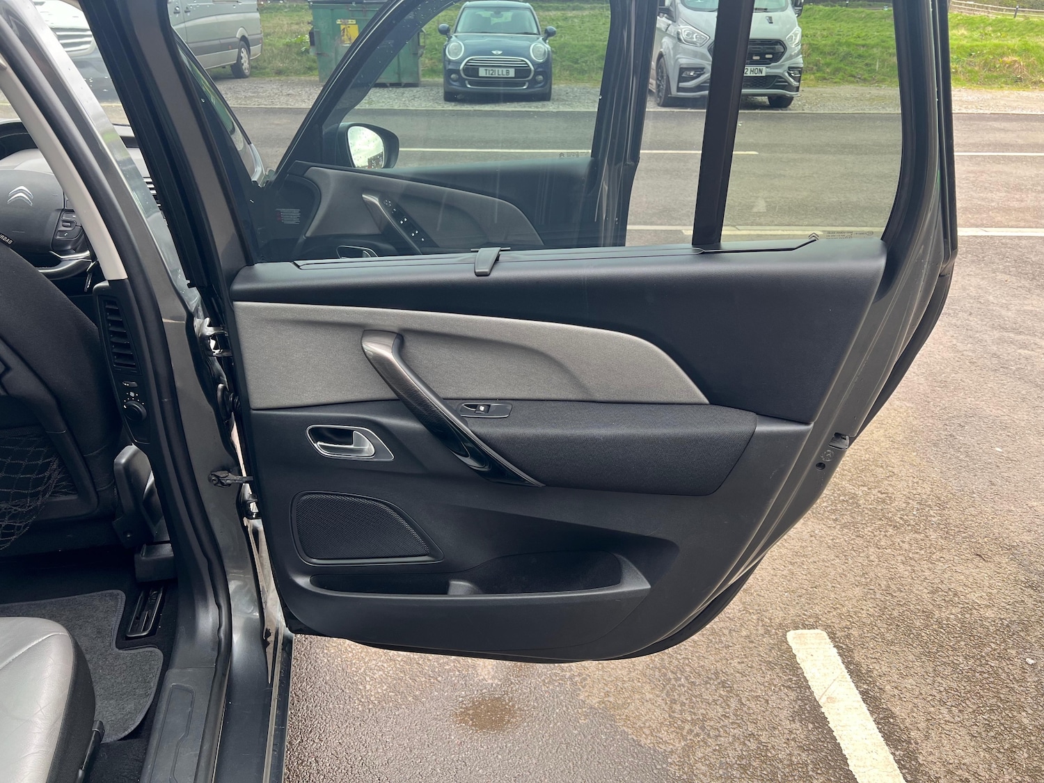 Used Citroen Grand C4 Picasso 2015 for sale - 77927528: Photo 27